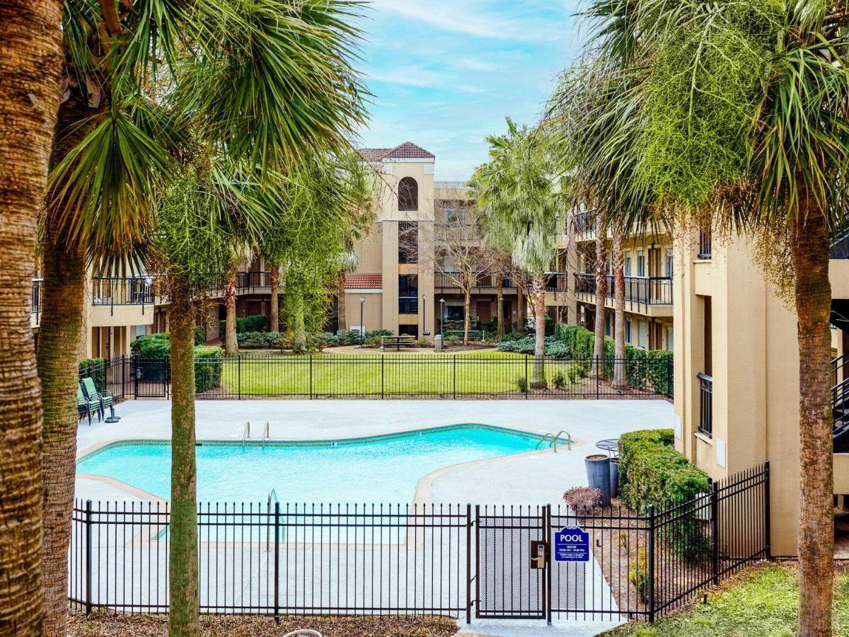 Comfort Suites Baton Rouge South I-10 Экстерьер фото