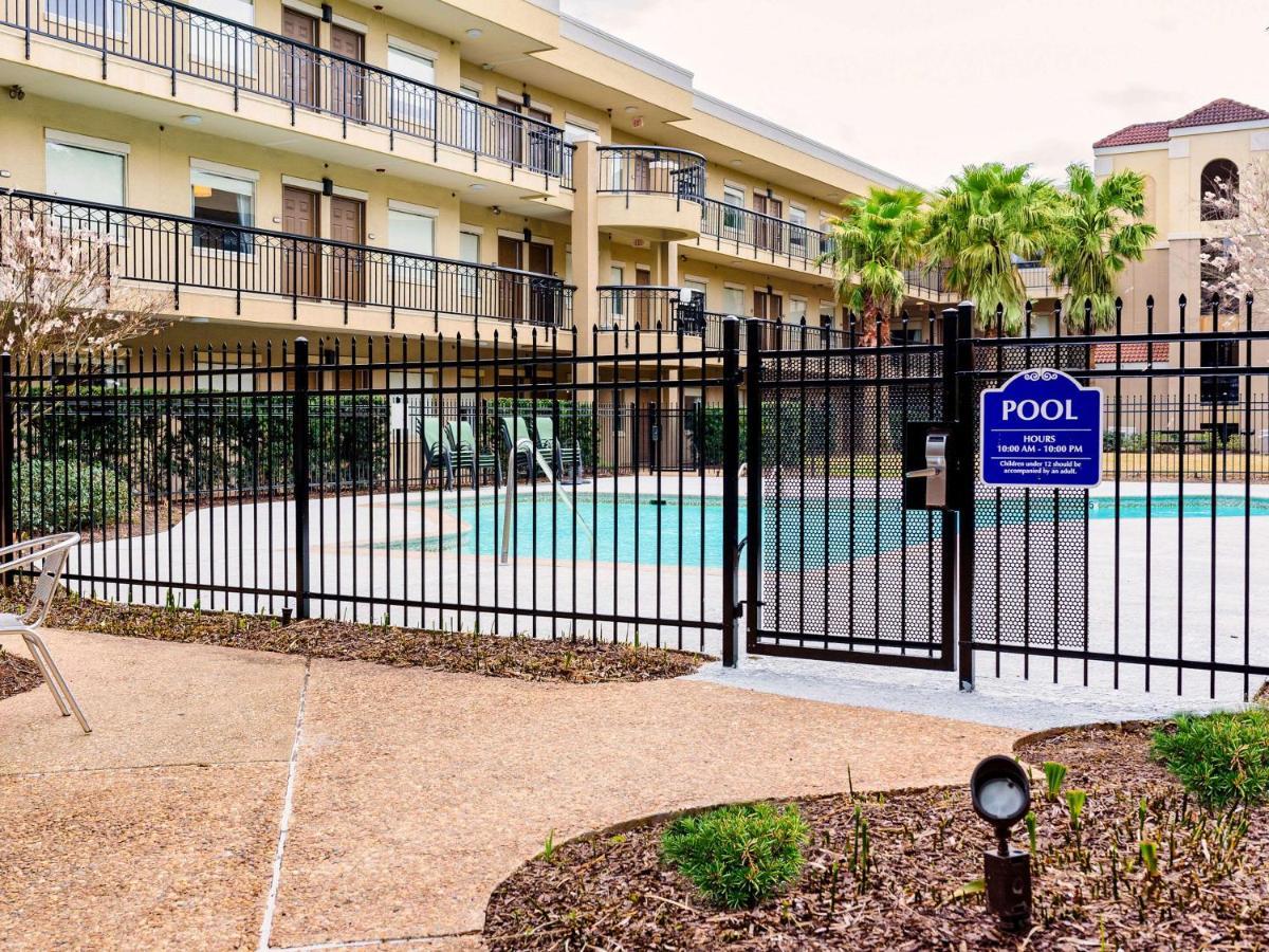 Comfort Suites Baton Rouge South I-10 Экстерьер фото