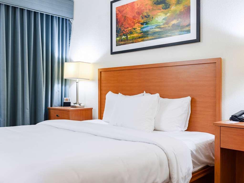 Comfort Suites Baton Rouge South I-10 Номер фото