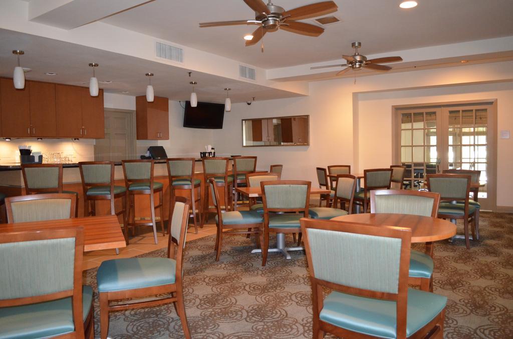 Comfort Suites Baton Rouge South I-10 Экстерьер фото