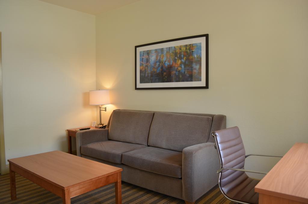 Comfort Suites Baton Rouge South I-10 Экстерьер фото